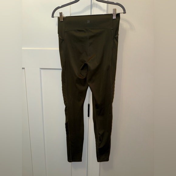 All in Motion Forest Green Leggings - Picture 2 of 5